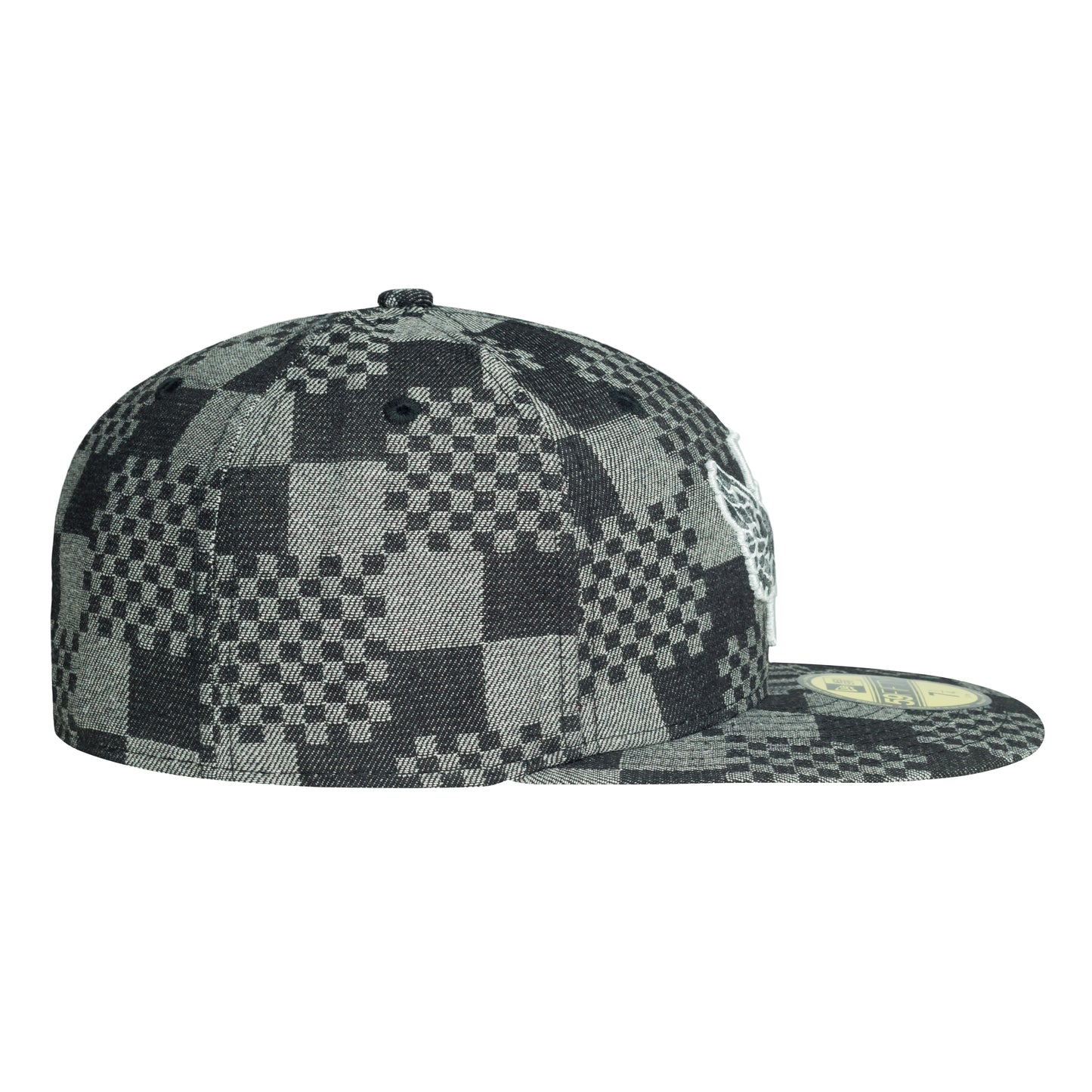 L-Wing Domier Print Black Fitted